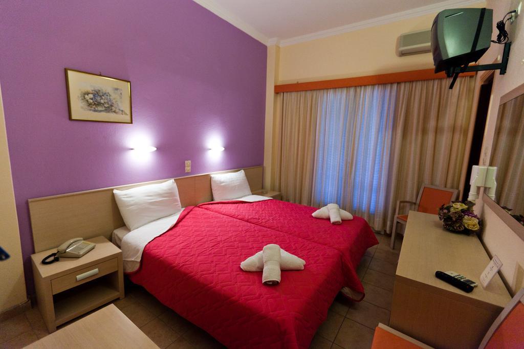 Hotel Possidon Aegina الغرفة الصورة